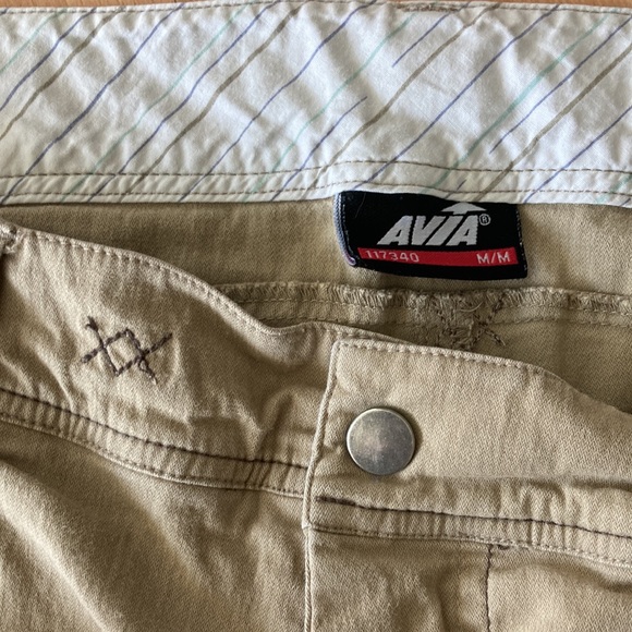 Tan Avia men’s medium shorts - Picture 2 of 8